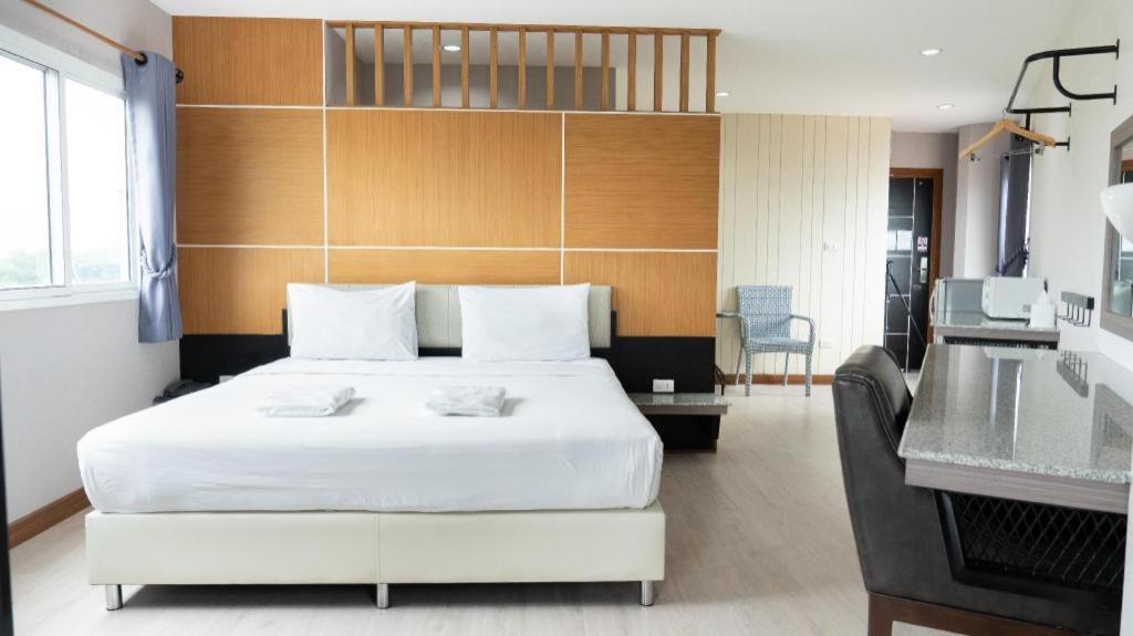 เดอะ วาย เรสซิเดนซ์ Hotel เชียงใหม่ ภายนอก รูปภาพ