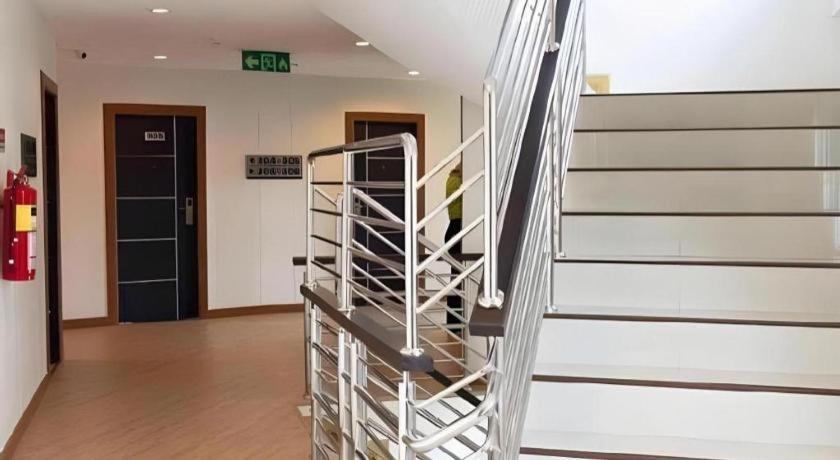 เดอะ วาย เรสซิเดนซ์ Hotel เชียงใหม่ ภายนอก รูปภาพ