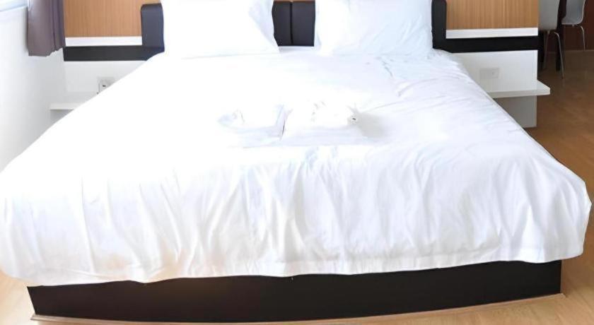 เดอะ วาย เรสซิเดนซ์ Hotel เชียงใหม่ ภายนอก รูปภาพ