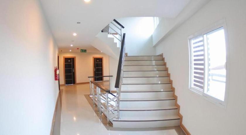 เดอะ วาย เรสซิเดนซ์ Hotel เชียงใหม่ ภายนอก รูปภาพ